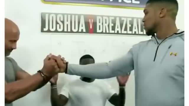 Two giants, The Rock, Anthony Joshua and Kevin Hart. #shorts #tiktok #youtube #gaming #twitch #usa