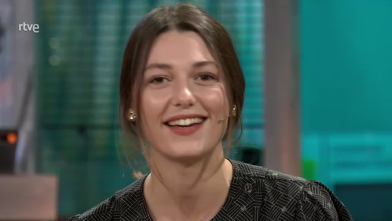 La Revuelta programa 27 Ester Expósito y Dani Fernández