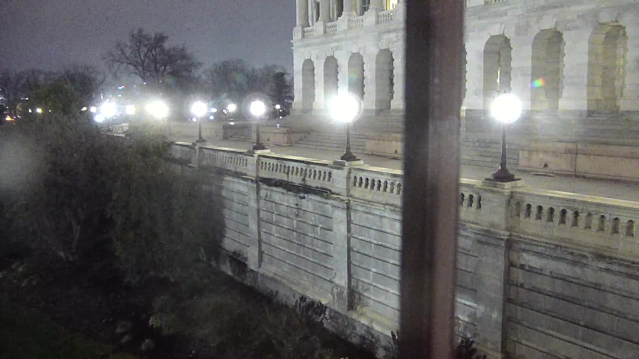 Camera0925USCG00UpperTerraceWest_2021-01-06_Starting_at_04h40min00s227ms.mp4