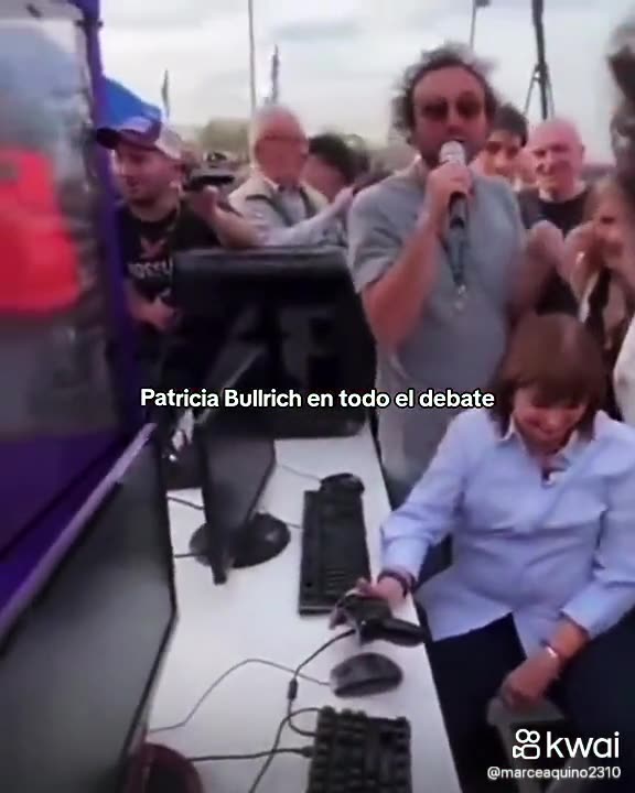 Patricia bullrich recomendando jugar al fifa