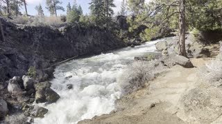 INCREDIBLE PANORAMA of Wild & Scenic River Roaring Through Volcanic Canyon – Deschutes River – 4K