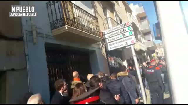 Ultraizquierda e CDR golpean a Carrizosa y dejan malherido a Cs en Torroella de Montgrí (Gerona)