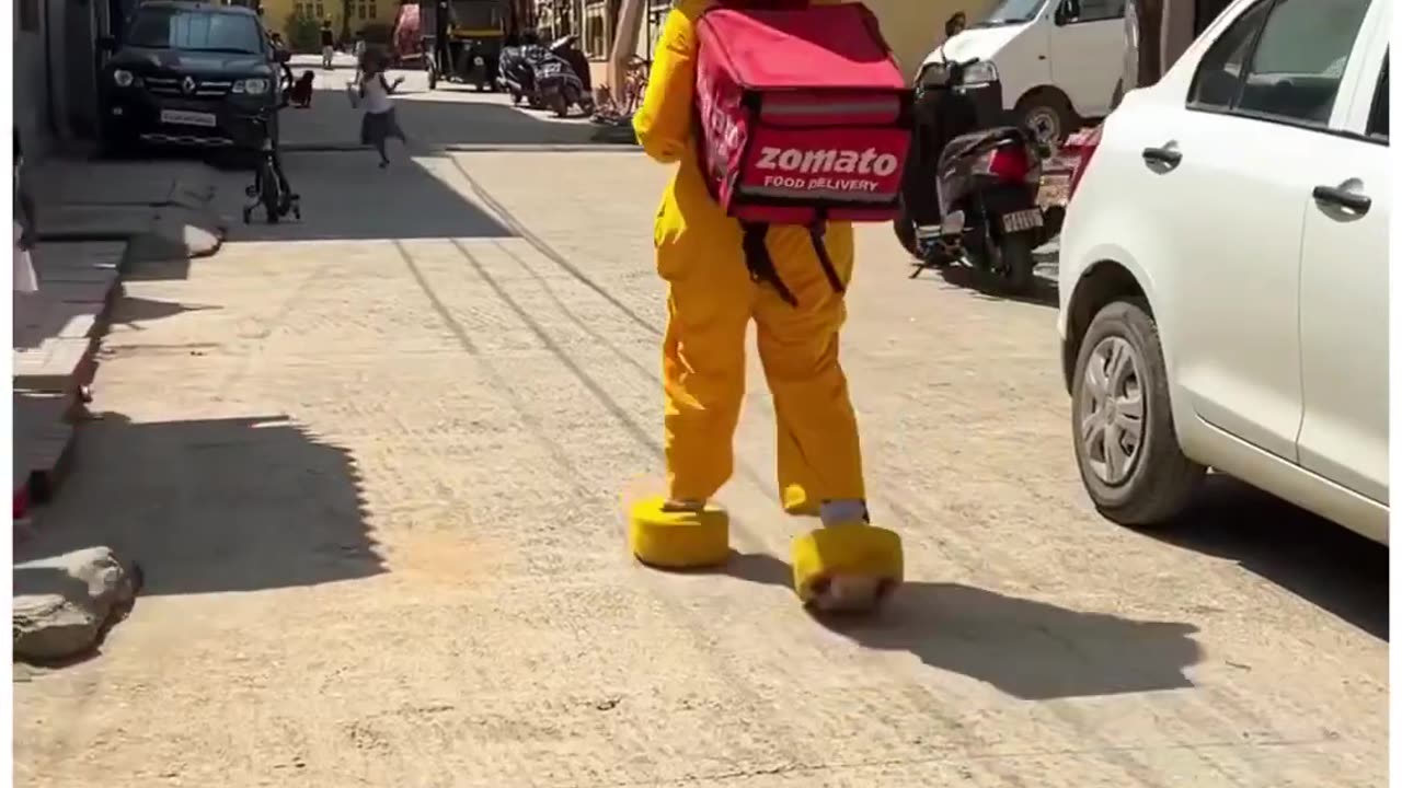 TEDDY DOING ZOMATO