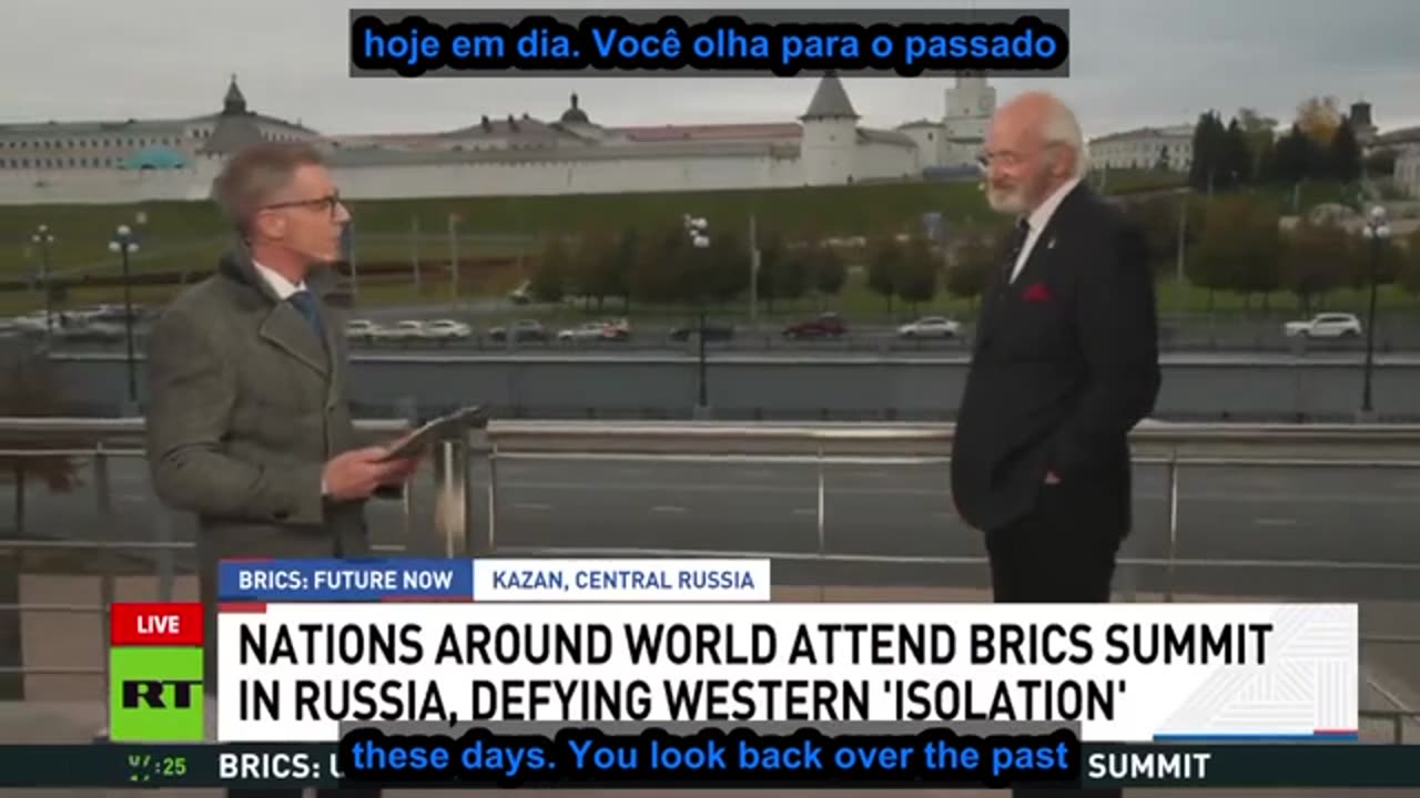 O pai de Julian Assange, John Shipton, na Cúpula do BRICS em Kazan, Rússia.