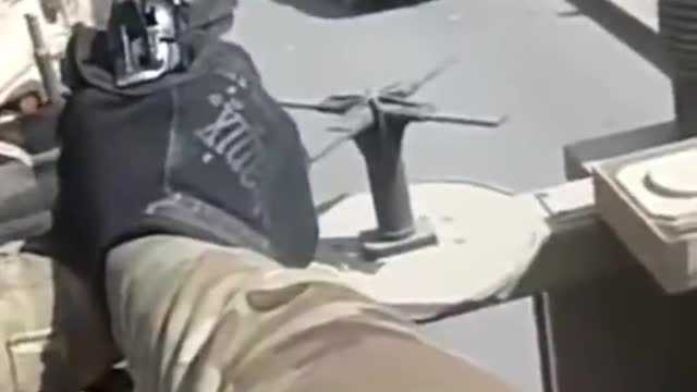 aggressive driver meets crazy soldier in afghanistan ⚠️no one was