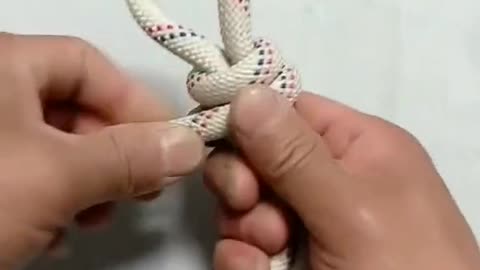 A simple knot 19