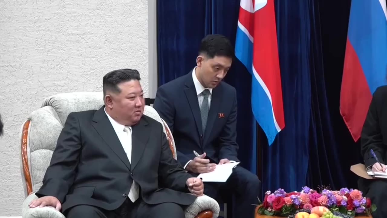 Kim Jong Un in Vladivostok meet Mr.Kozlov