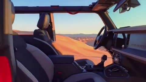 Go anywhere and everywhere with the Velociraptor 400 BRONCO