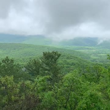 STORM ROLLING IN! WALK AMONGST THE CLOUDS 😍