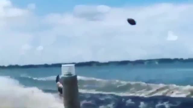 Catch a ball in water