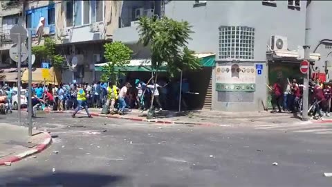 Benjamin Nentanyahu has announced plans to immediately deport African migrants