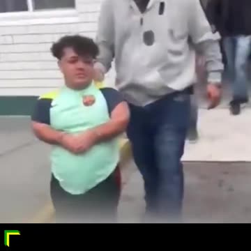 “Anão” é preso em SP e policiais zombam: “A caminhada vai ser longa. Pega a escada”