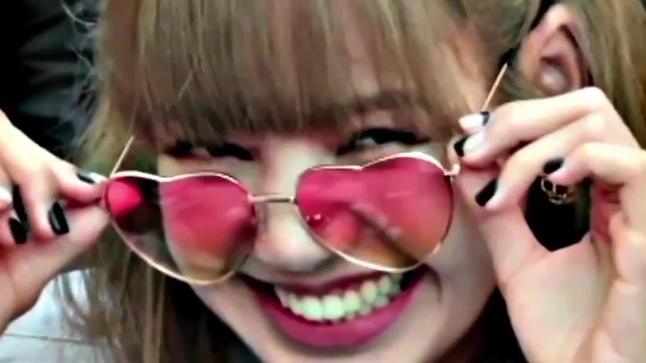 Lisa manoban (k-pop) ❤️😍