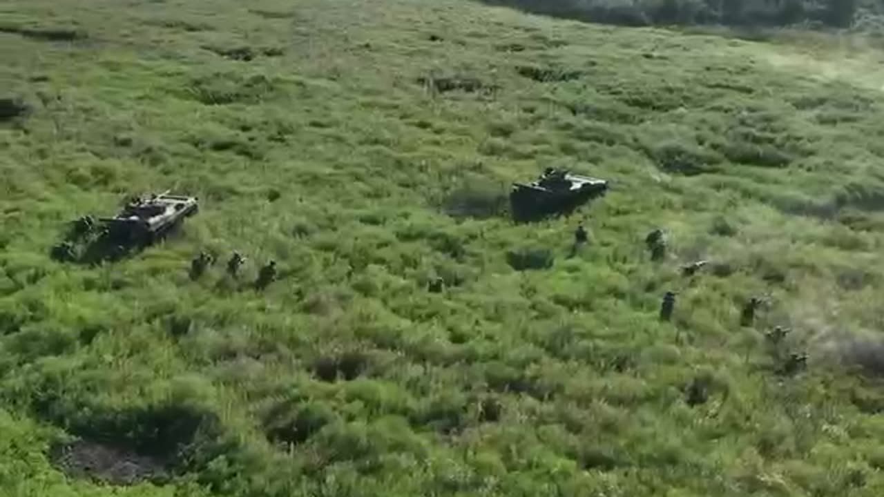 Footage of a combined assault on enemy positions by the 30th Brigade of Ukrainian