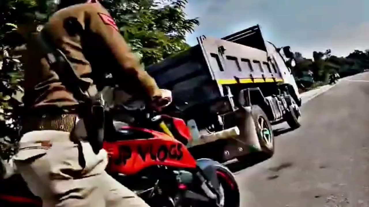 ANGRY🤬 Police Ne Bike Sezied Kar Diya😭 #police #seized #shorts #bike #rider #motovlog #ytshorts