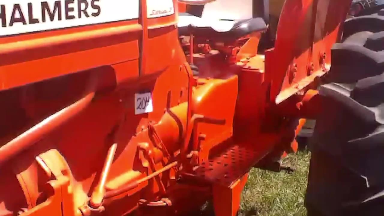 Allis Chalmers D17 Series IV