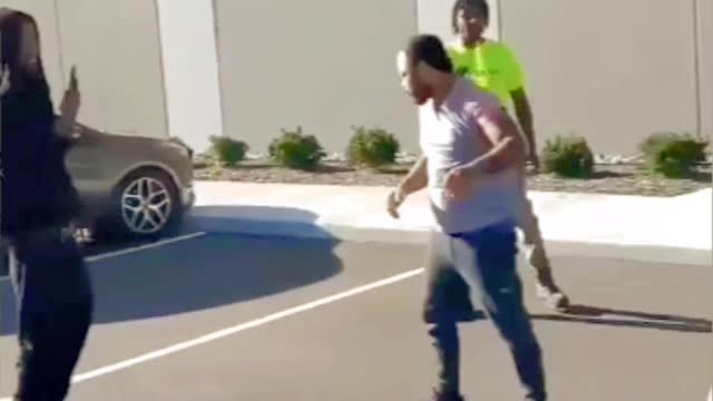 Woman gets her boyfriend to fight her co workers