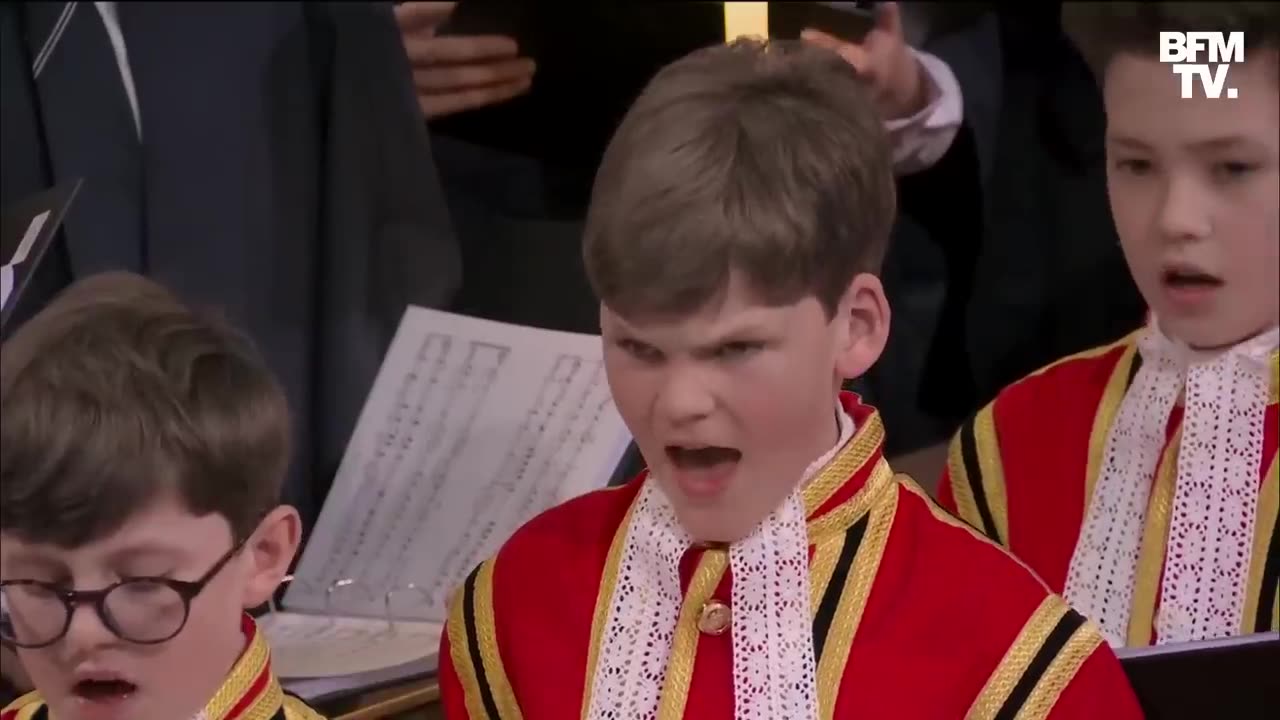 La cérémoinr du cournnement du charles ||| en intégralité