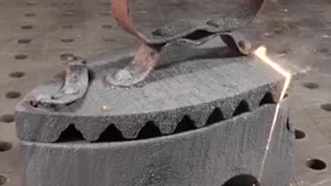 Bend Metal With This DIY Tool 😱