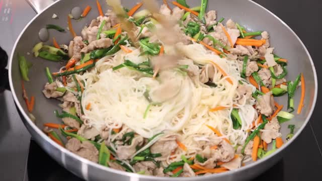 Abura Zomen Recipe (Stir fried Somen Noodle) - Japanese Cooking 101