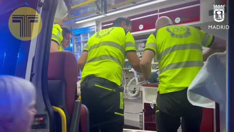 Herido grave un motorista tras el choque con un VTC en Paseo del Prado