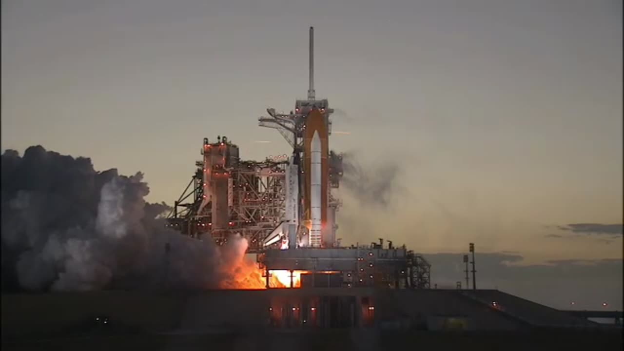 FIRST LAUNCH OF SPACE SHUTTLE DISCOVERY