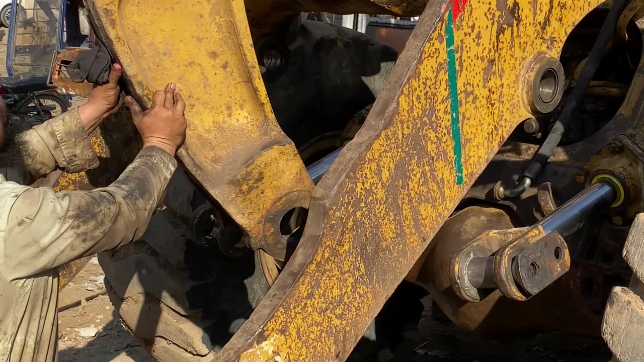 Caterpillar Repair #caterpillar #ytshorts #restoration #shortsvideo #shorts