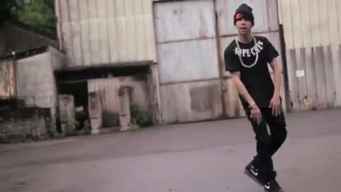 Sweet Dreams Are Made of This - Eurythmics MASHUP Tarzan 2 I'm Coming - Dappy SBTV Fan Edit