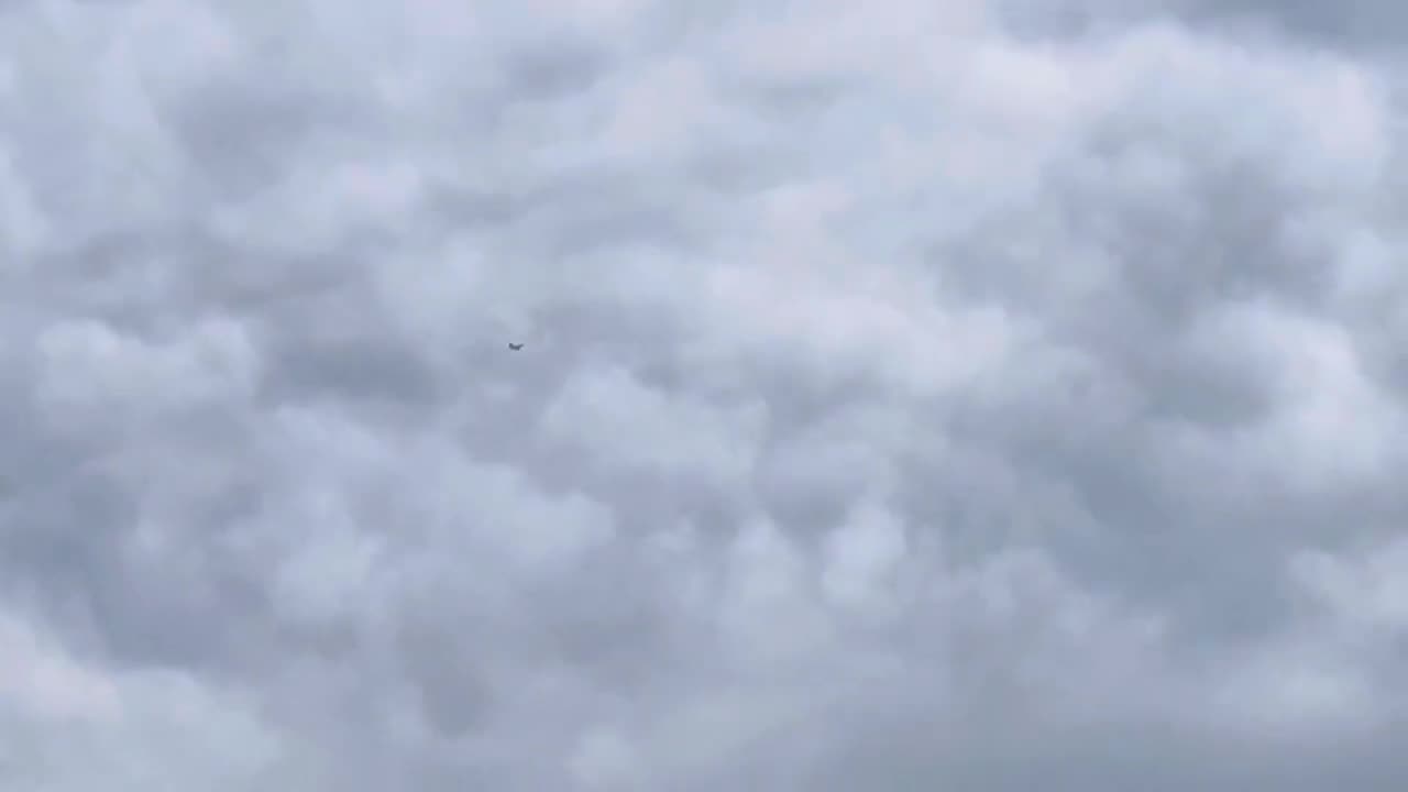 (NOAA46, N46RF) NOAA De Havilland Canada DHC-6–300 Twin Otter flyby
