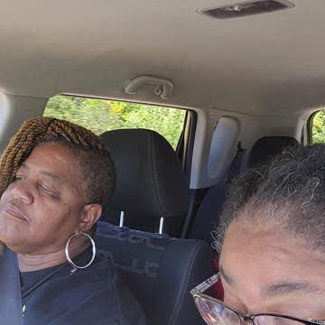 A priest walks into a barbershop #jokeoftheday