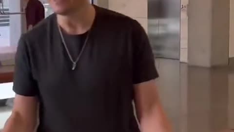 “Let that sink in!” Elon Musk posts video of him carrying a sink into Twitter HQ ahead of