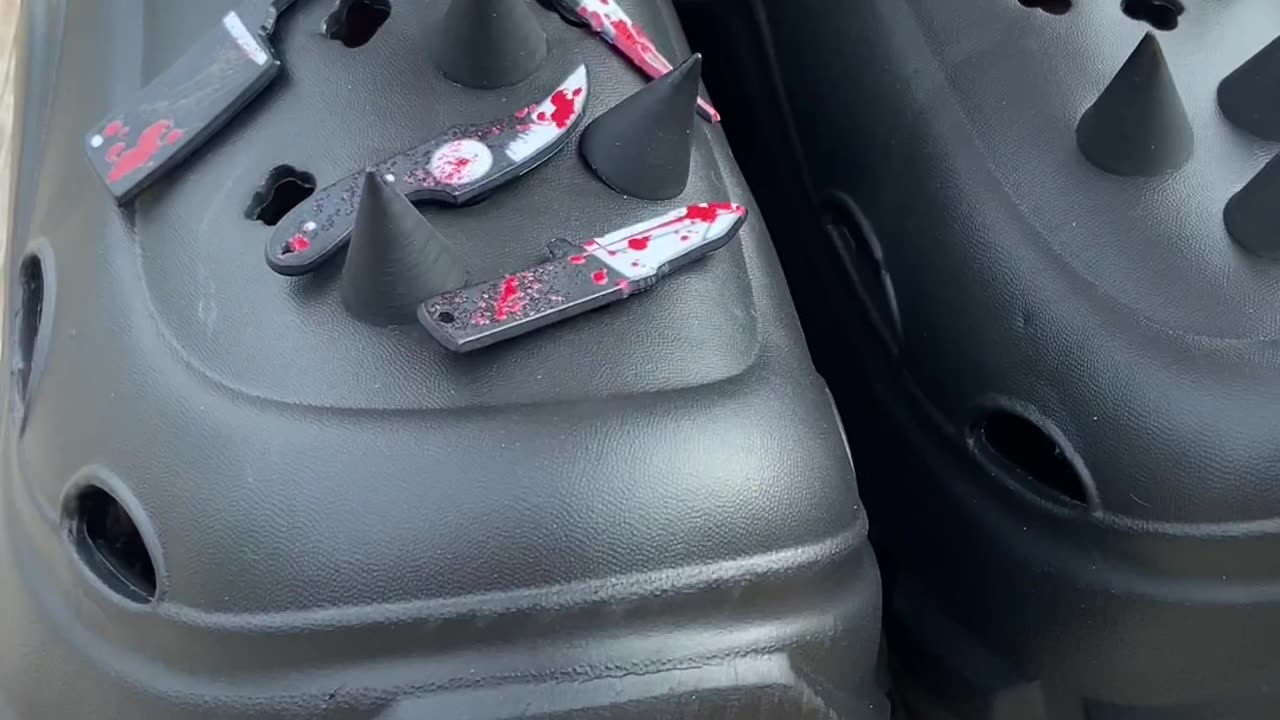 Like my new horror crocs?
