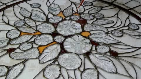 Handmade Glass Artwork by Artisans Using Epoxy Resin 9