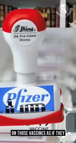 Il pagliaccio sionista Robert F. Kennedy Jr. denuncia i sieri Covid...