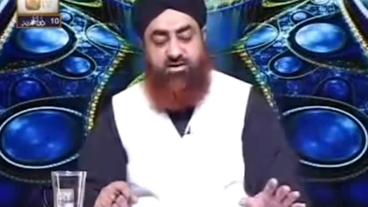 قربانی کا گوشت تقسیم کرتے ہوئے کیا صدقہ کی نیت کر سکتے ہیں؟