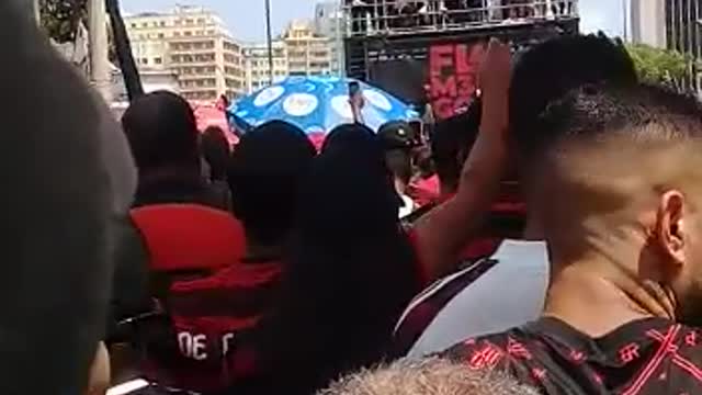 Comemoração da torcida do Flamengo segunda parte