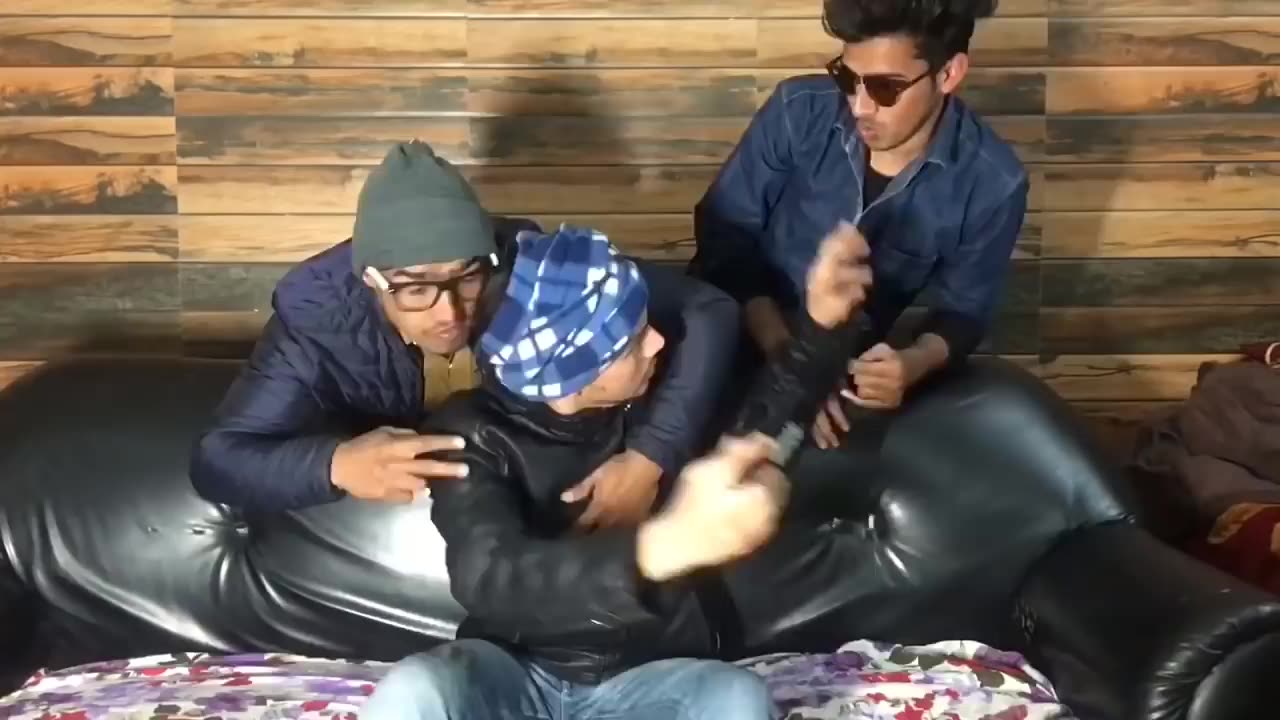 Single Friend be like