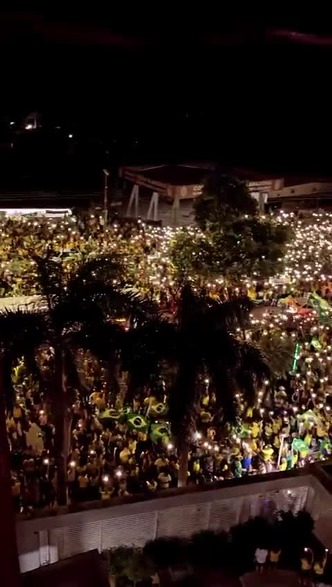 BR: Bolsonaro Supporters Protesting in Front of the Military Command Facility