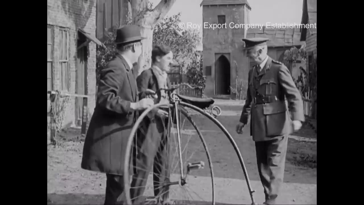 Charlie Chaplin and his brother riding a penny Farthing | Celebraty World