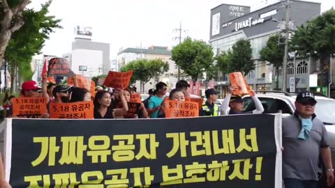 20190713_V3_S02(GI7ghelxEL0)지나가는 시민들이 왜 환호를_ 이젠 교통순찰까지 짝짝짝!