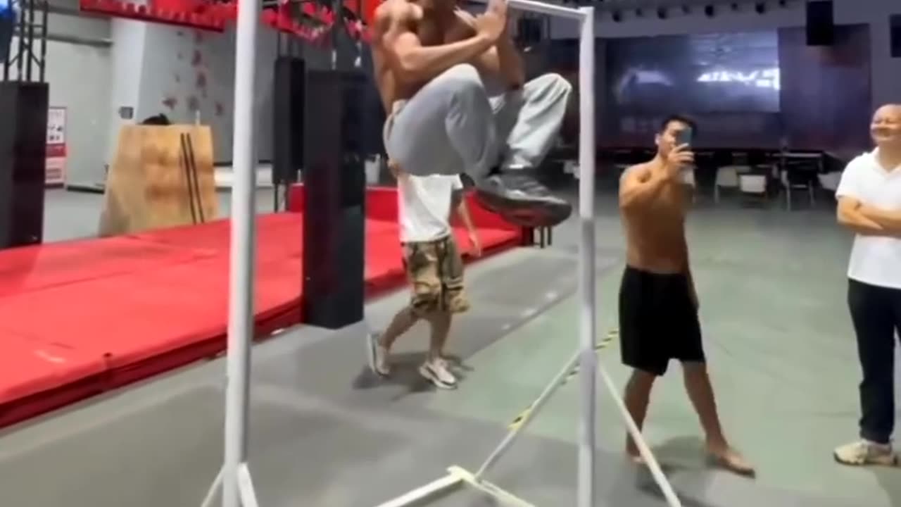 Bro is next level #strong 💪😮