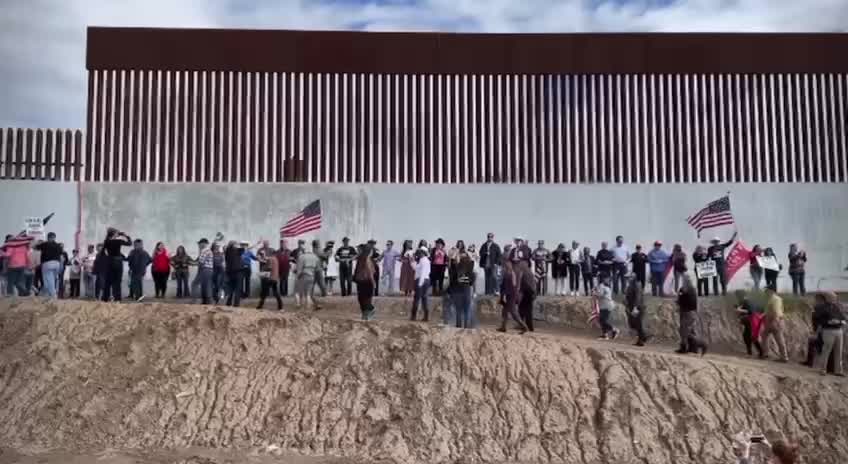 AMAZING Americans Patriots gather at The Wall in Texas to stand against the Border INVASION