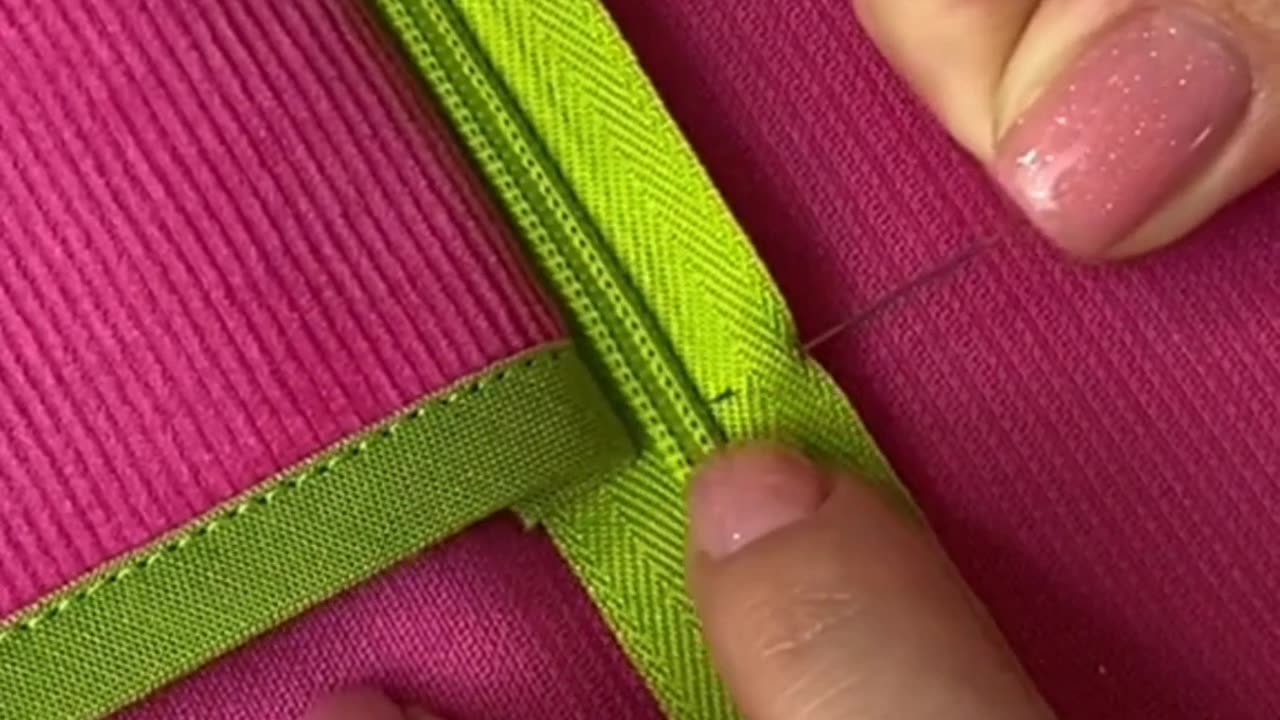 Hide chain stitching