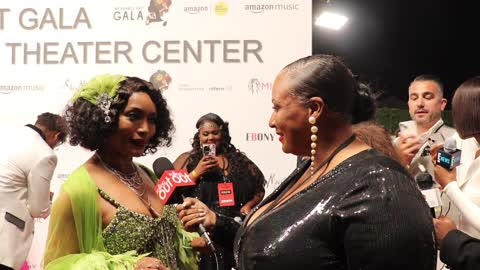 Issa Rae, Angela Bassett, DDG, Angela Rye, talk to Jeandra LeBeauf at the Wearable Arts Gala