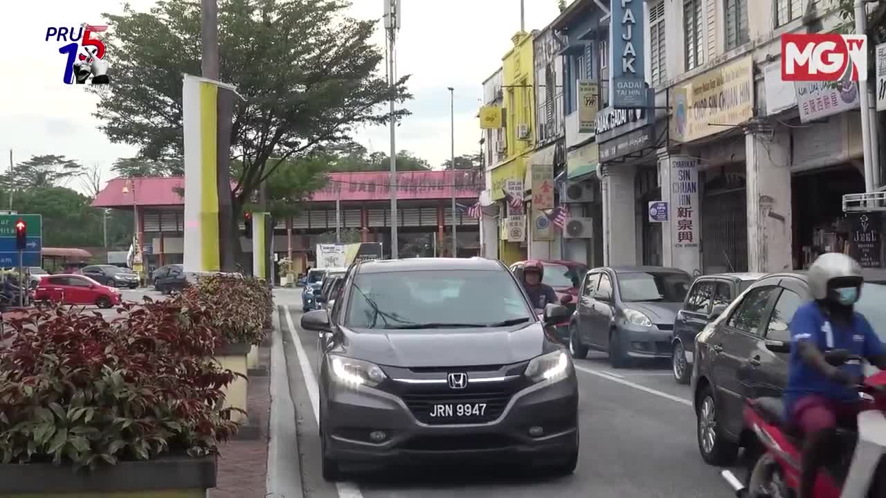 #PRU15: Wakil Rakyat Tanjung Malim Tolong Turun Padang Baiki Keadaan Di Sini