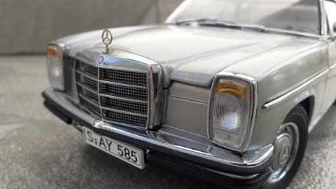 Mercedes W114