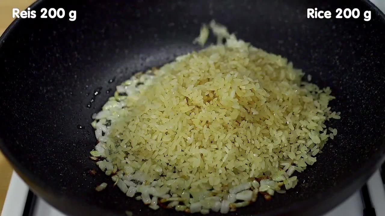 Creamy rice with broccoli. A simple and delicious dinner