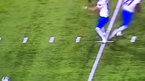 Turf monster plays great defense. Buffalo Bulls vs Ohio bobcats college football Mac conference.