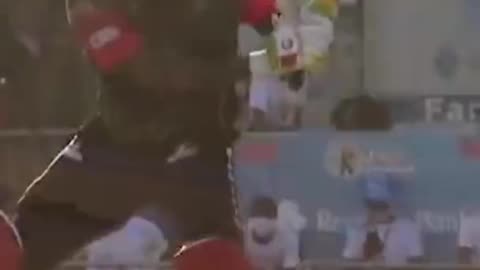 Bat broken of chris gayle