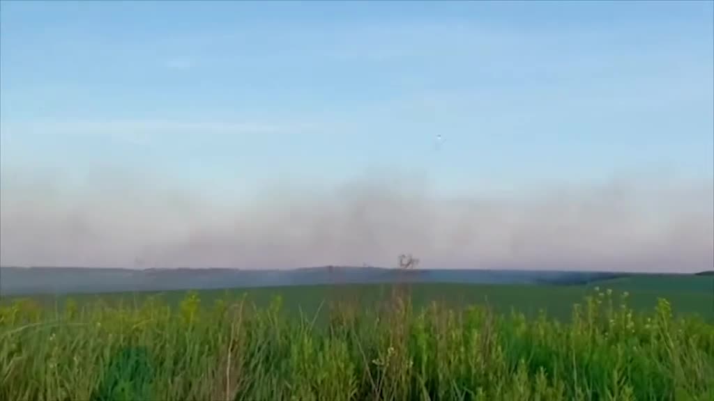 Ukrainian Fires A Javilan at Russian Armor